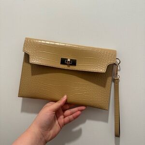 Chic Beige Crocodile-Embossed Wristlet
